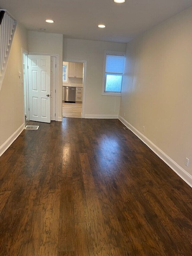 Building Photo - Beautifully Remodeled 3-Bedroom Home in Po...