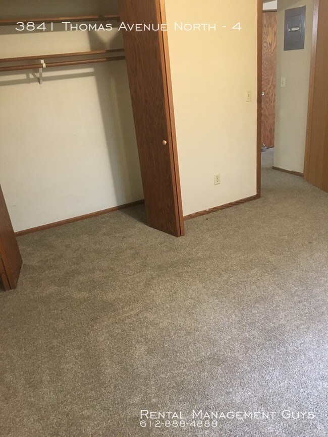 Building Photo - Cute 1 Bedroom Apartment with Heat Paid!