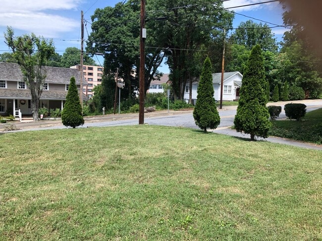 Photo - 310 Ridge St NW Apartment