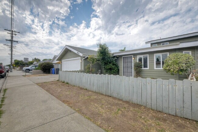 Building Photo - Tamarack Coastal Retreat! 1/2 Duplex with ...