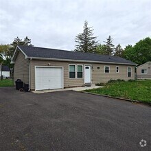 Building Photo - 520 Bourdois Ave