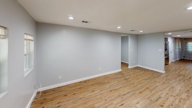 Foto del edificio - Coming Soon!  3BR Home for Rent in Perdido Key – Minutes from Beaches, Parks & NAS Pensacola