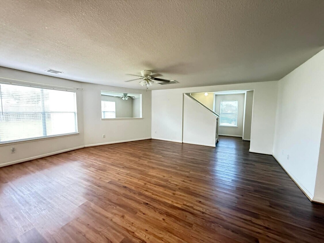 Building Photo - 4710 Meadowthorn Ct