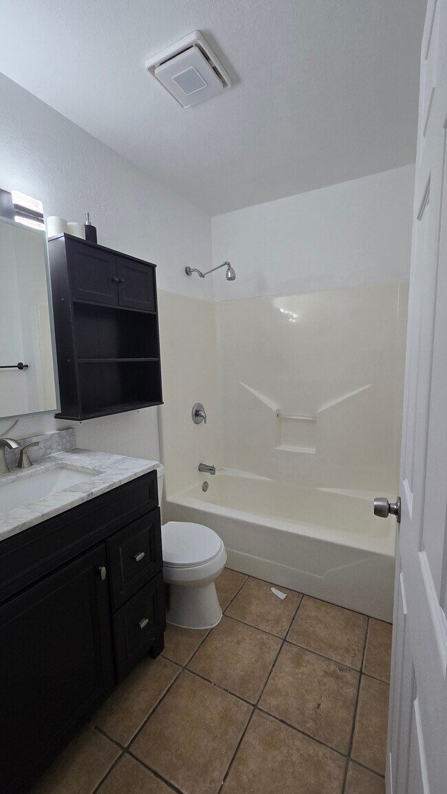 Foto del edificio - 2715 Cedar St