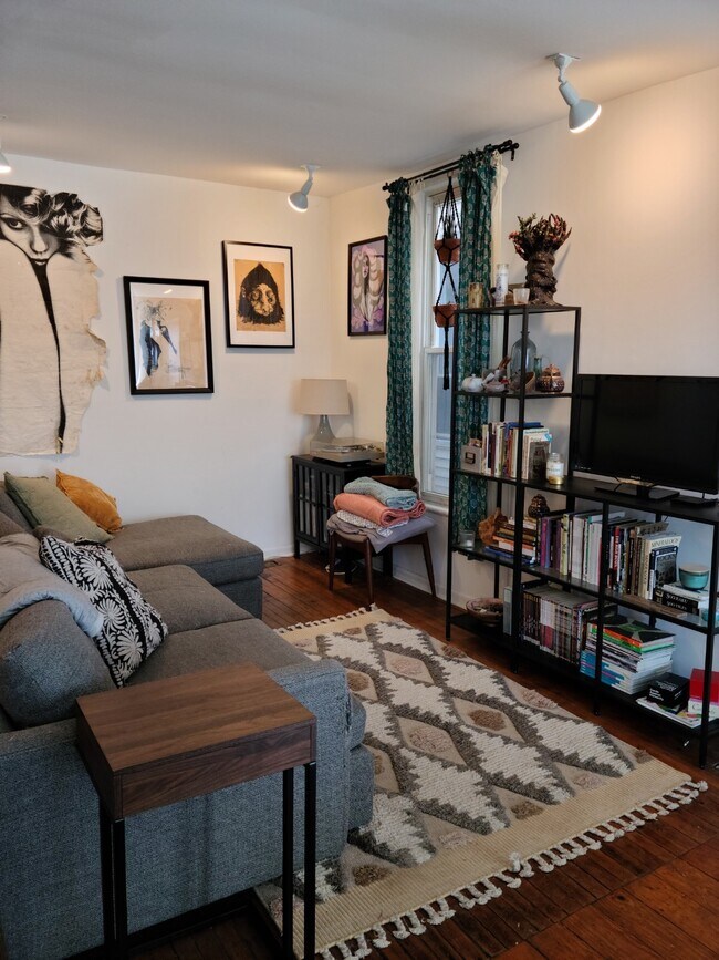 Foto del edificio - 820 W 19th St