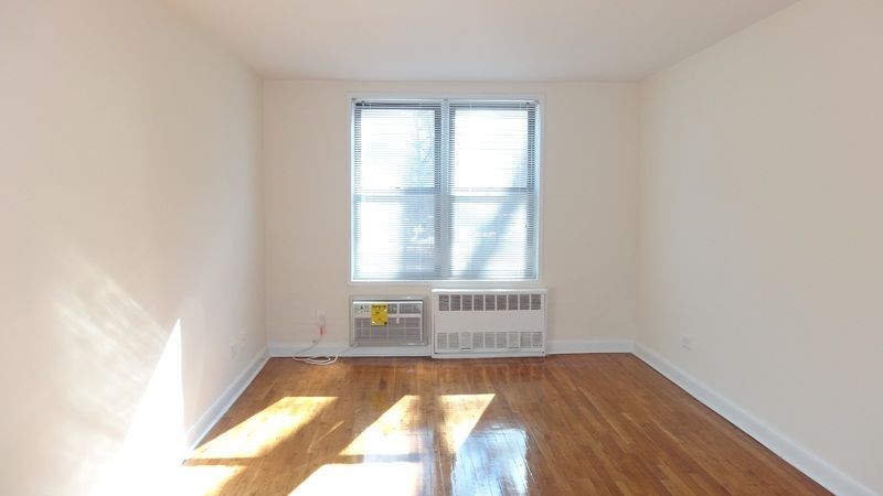 Foto principal - 123-30 83rd Ave