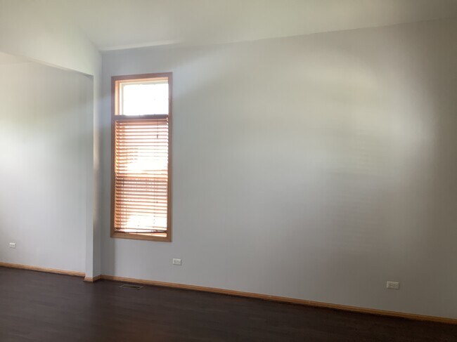 Foto del edificio - 2204 Irvine Lane