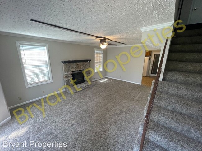 Building Photo - 2 br, 1.5 bath House - 2424 Fairbrook Drive