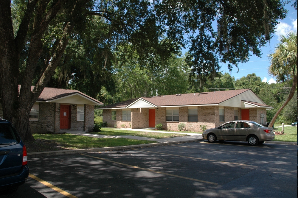 Building Photo - Inglis Villas