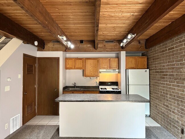 Foto del edificio - 710 Kenneth Cir