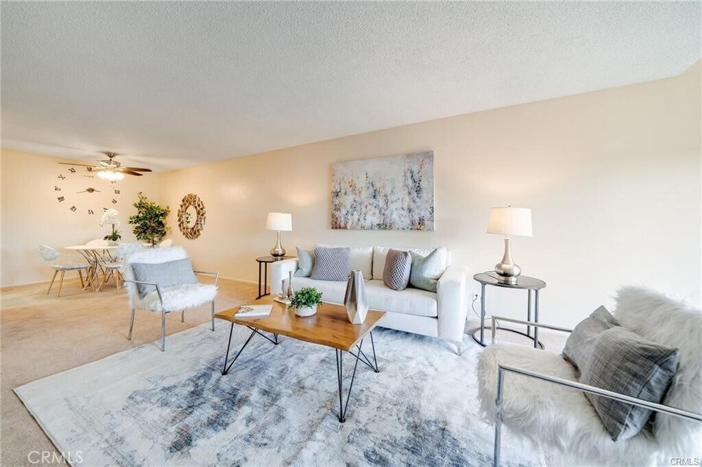 Foto principal - 12830 Burbank Blvd