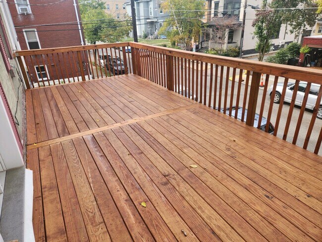 Foto del edificio - 5744 Elmer St