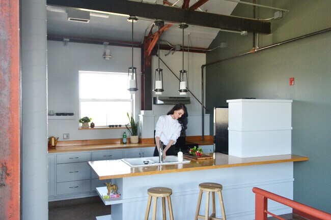 Cocina del quinto piso - 525 S School Ave
