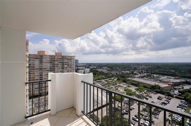 Building Photo - 2750 NE 183rd St