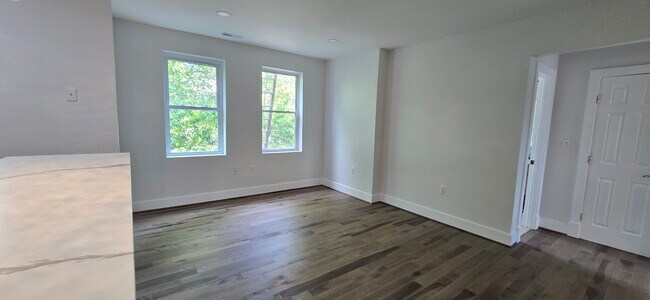 Foto del edificio - 1409 G St NE