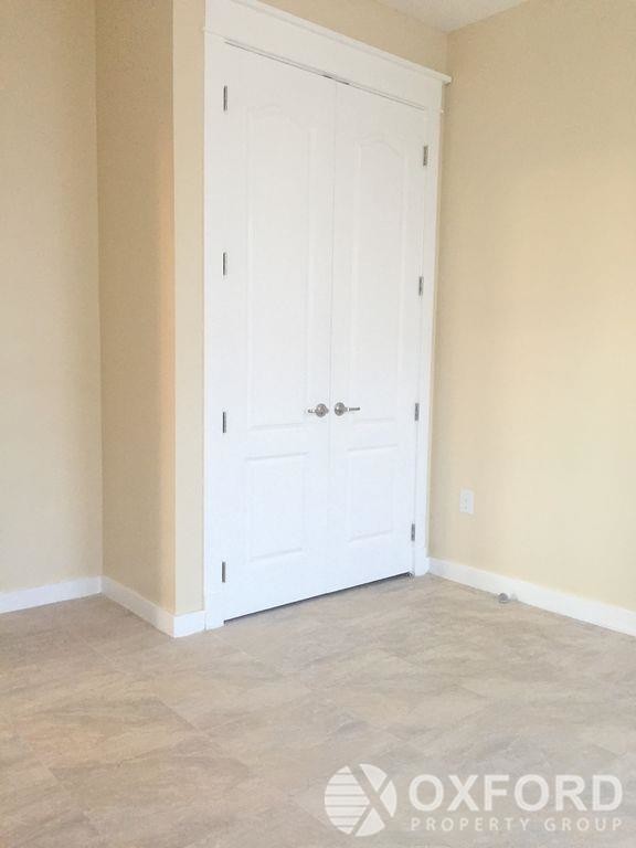 Building Photo - 497 E 93rd St