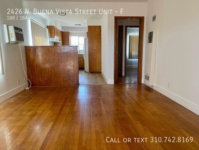 Foto del edificio - 2426 N Buena Vista St