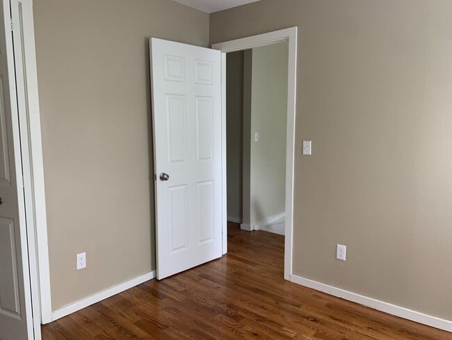 Foto del edificio - Gorgeous 3BR, Single Family Home IN EAST R...