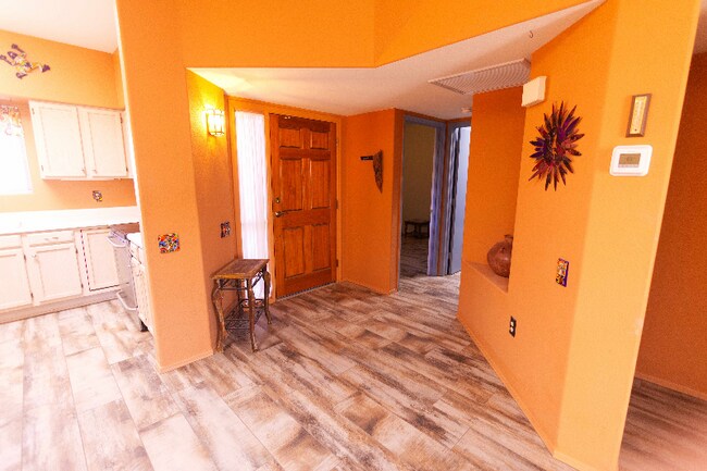 Building Photo - 3050 S Placita de la Picaza