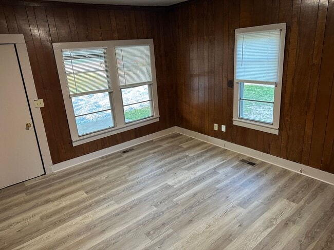 Photo - Available Now! Spacious 2 Bedroom, 1 Bathroom with Bonus Room & Huge Backyard House