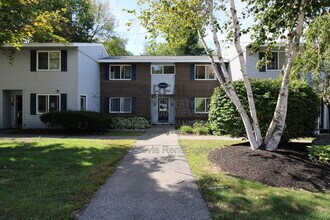 Building Photo - 616 Portland St