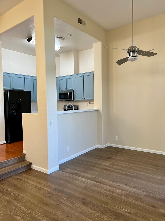 Foto del edificio - 2116 Thistle Ct