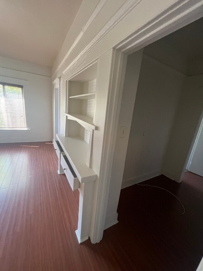 Building Photo - 201 Toluca N St