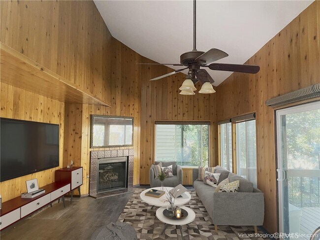 Foto del edificio - 27721 Peninsula Dr