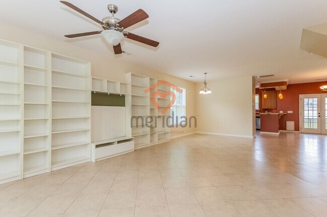 Foto del edificio - 131 Red Leaf Blvd