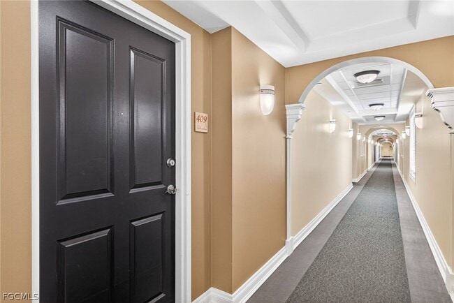 Building Photo - 2825 Palm Beach Blvd