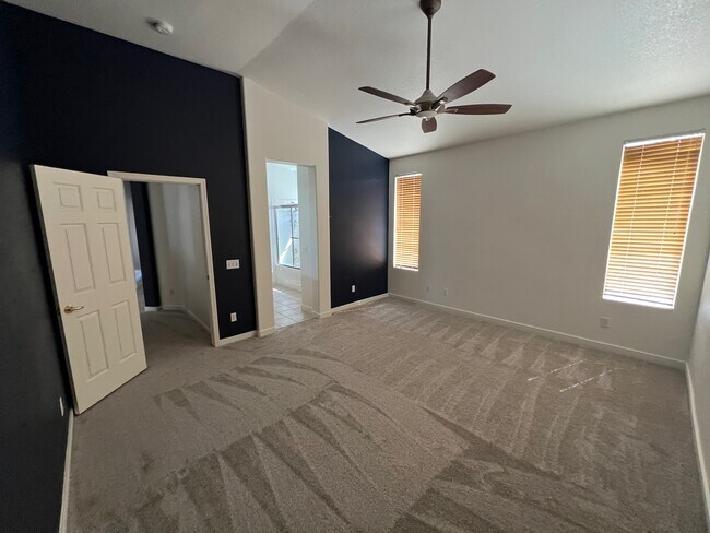 Foto del edificio - 2977 Paseo Hills Way