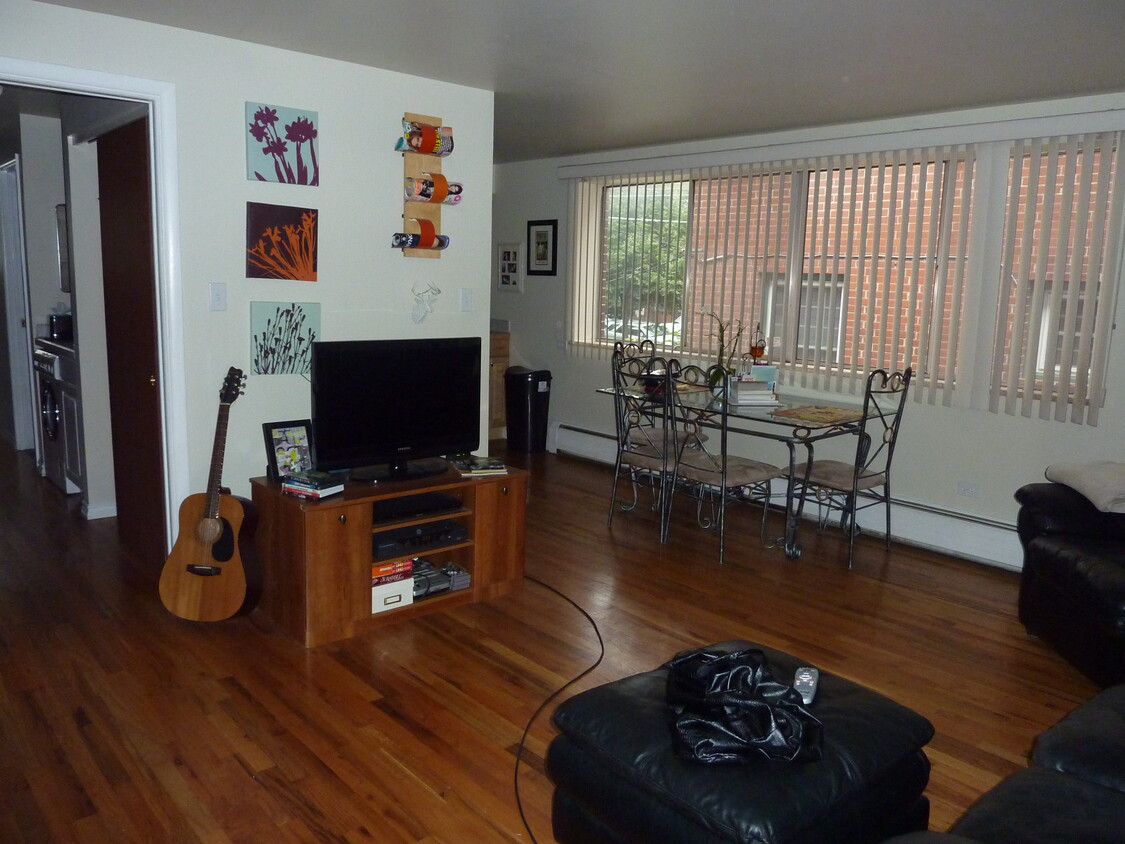 Primary Photo - 985 N Corona St