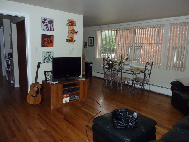Photo - 985 N Corona St Apartment