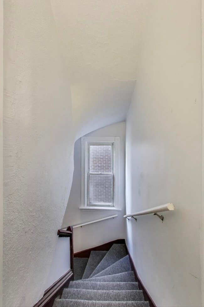 Foto del edificio - 2522 W Cortland St