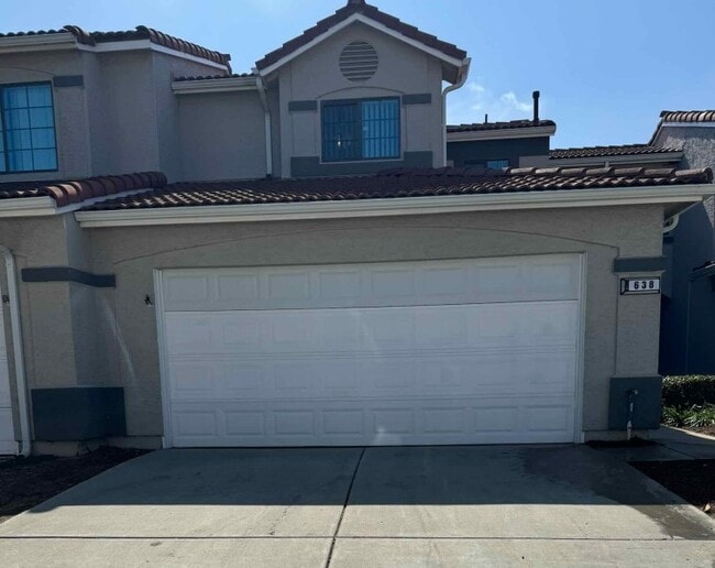 3-BEDROOM 2.5 BATH - Stuart Mesa - Military Housing