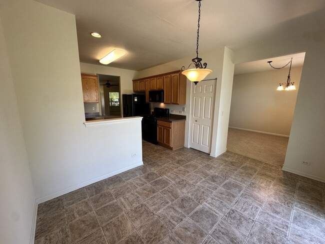Building Photo - 1445 Cambria Dr