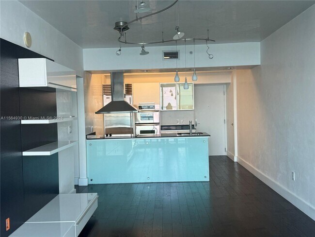 Foto del edificio - 218 SE 14th St