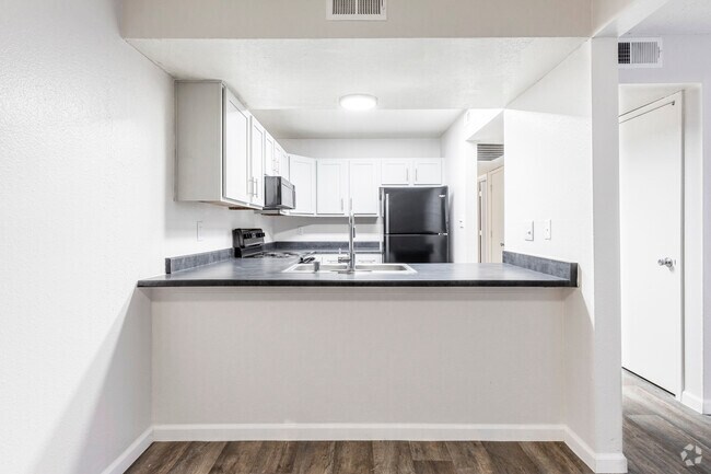 Interior Photo - AYA ABQ