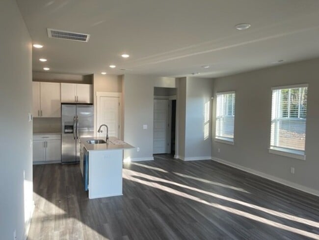 Foto del edificio - Stunning home in Murfreesboro