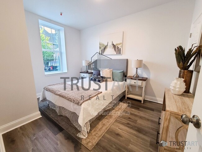 Foto del edificio - 4732 Longshore Ave