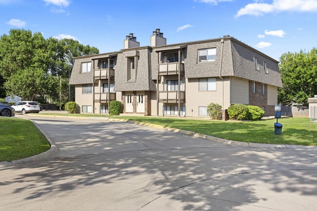 Building Photo - Sandstone Apartments