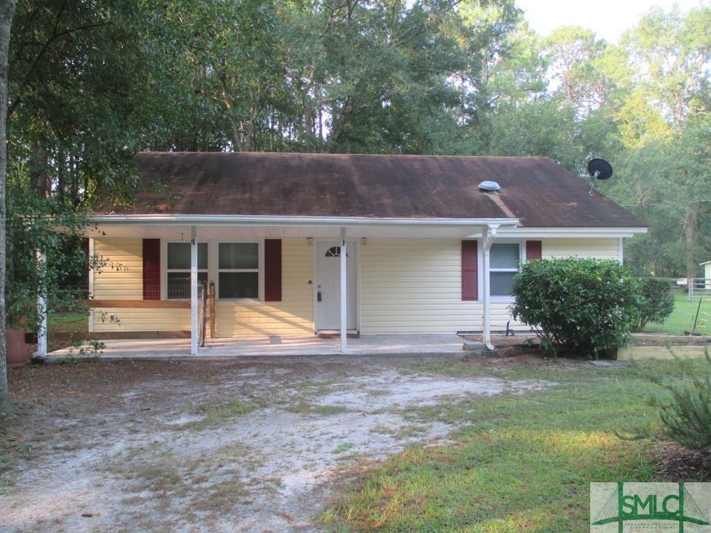 Primary Photo - 127 Oak St