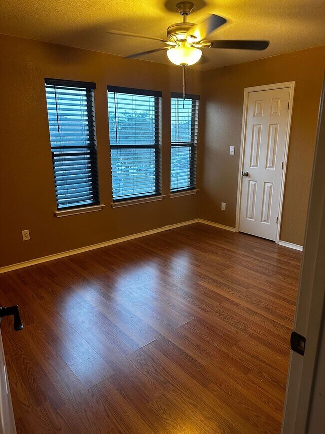Foto del edificio - Spacious 4BR House in Temple