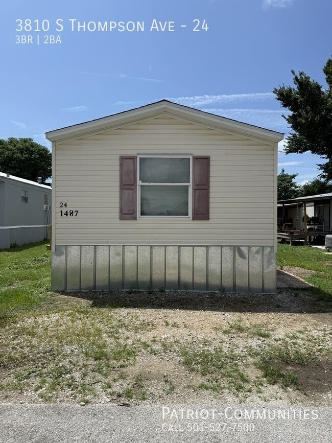 Building Photo - 3810 S Thompson St