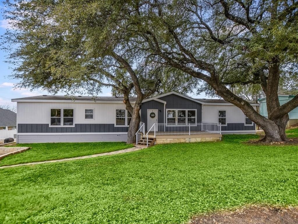 Primary Photo - 604 Co Rd 136A