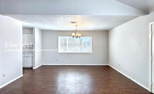 Foto del edificio - 13507 Tara Oak Dr