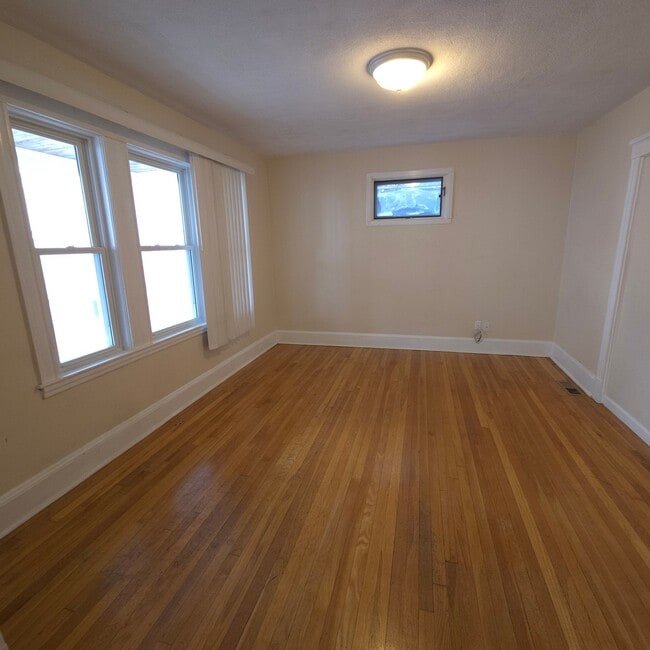 Photo - 10 Alcott Park (Malden, MA) Apartment