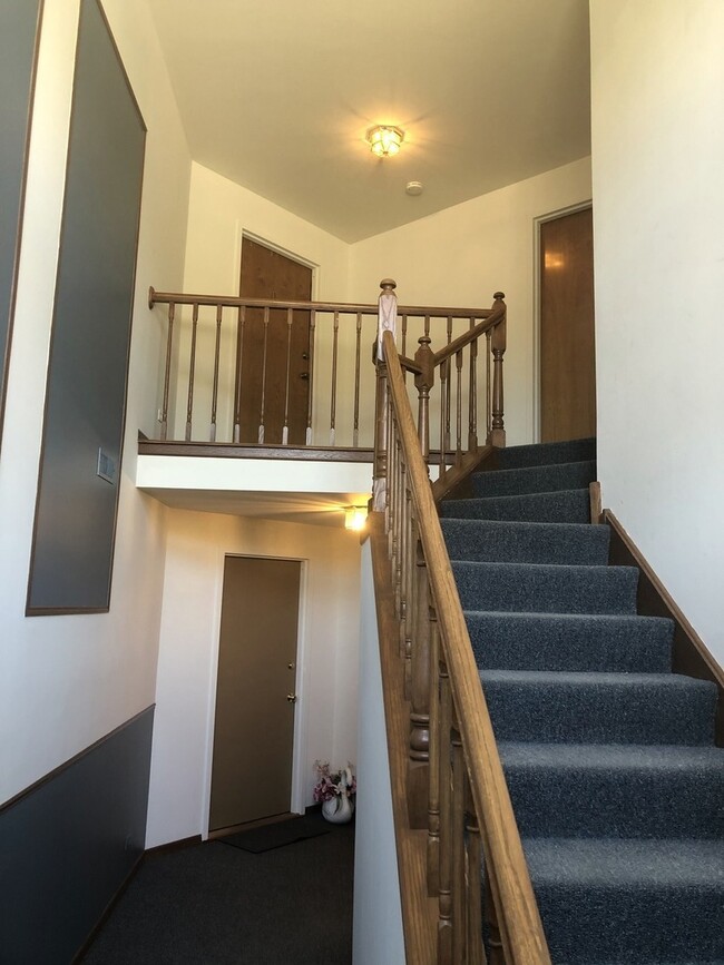 Building Photo - 130 Red Fox Ln