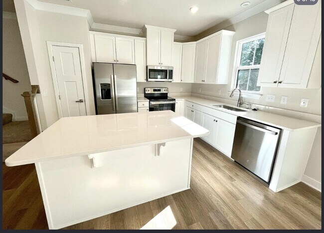 Foto del edificio - 53 Connaught Ct