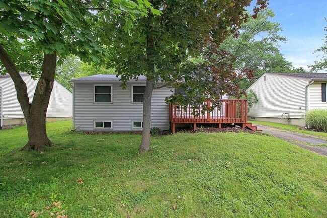Building Photo - 2138 Sprucefield Dr